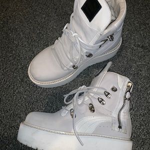 FENTY BY RIHANNA PLATFORM BOOTS